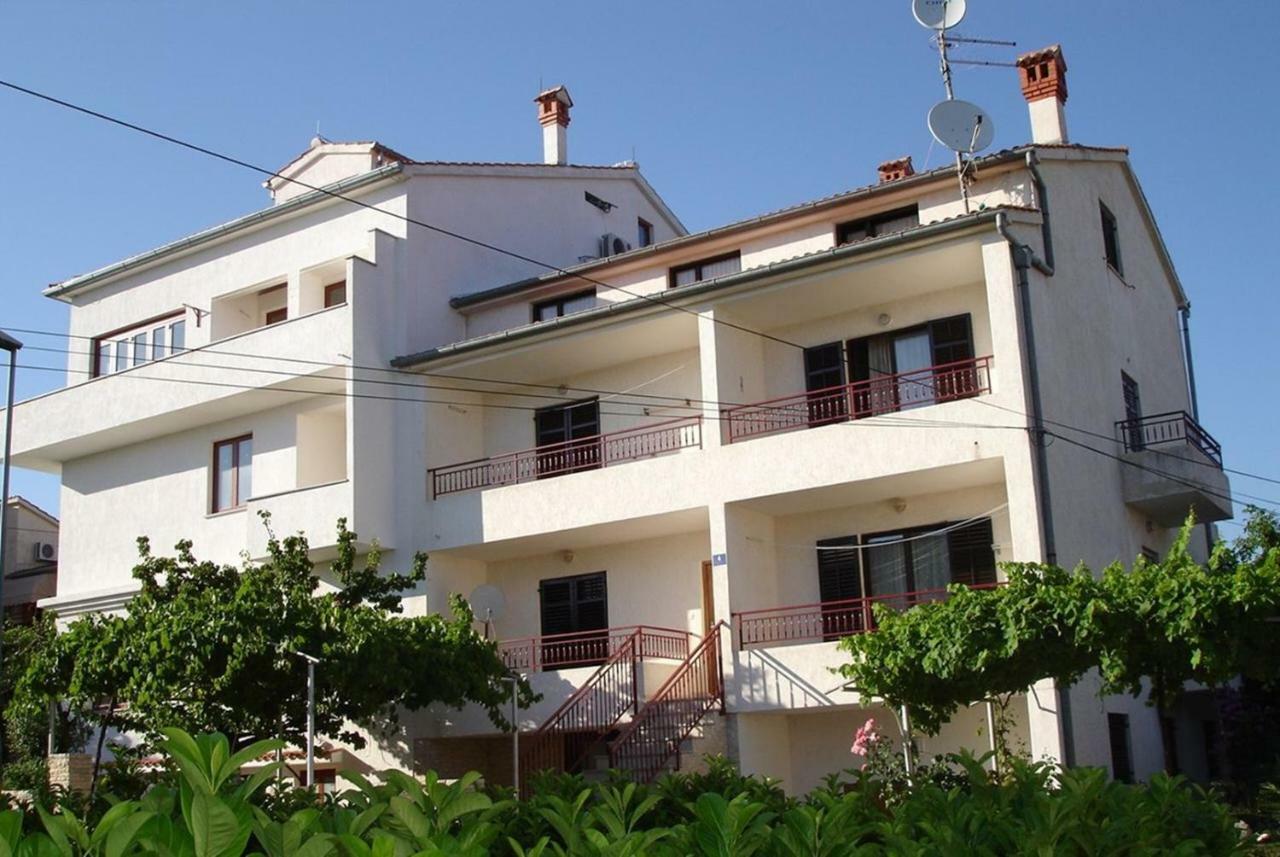 Villa Vrancic ロヴィニ エクステリア 写真